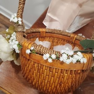 Flower girl basket